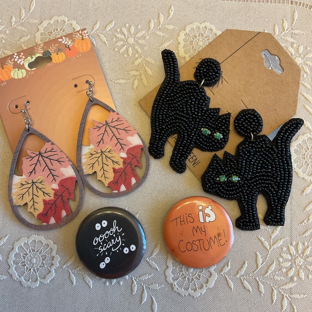 2 Fall Leaf / Black Cat Earrings New + 2 Buttons Halloween
